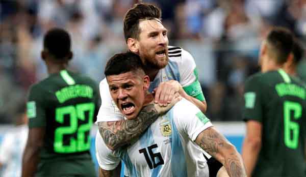 Argentina players after win during Word Cup tournament