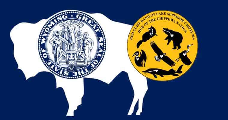 Wisconsin state flag with a Chippewa Tribe logo